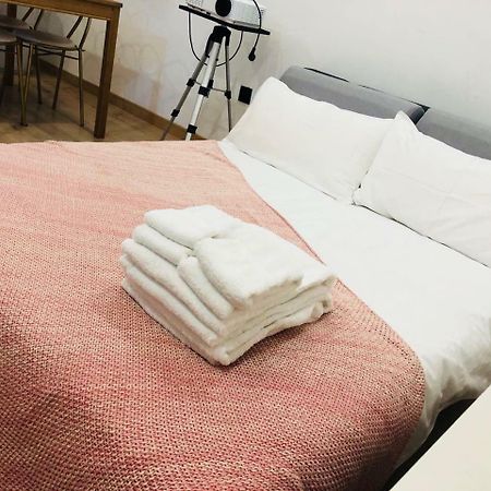 Henry'S Apartment - South Maoming Road Shanghai Bagian luar foto