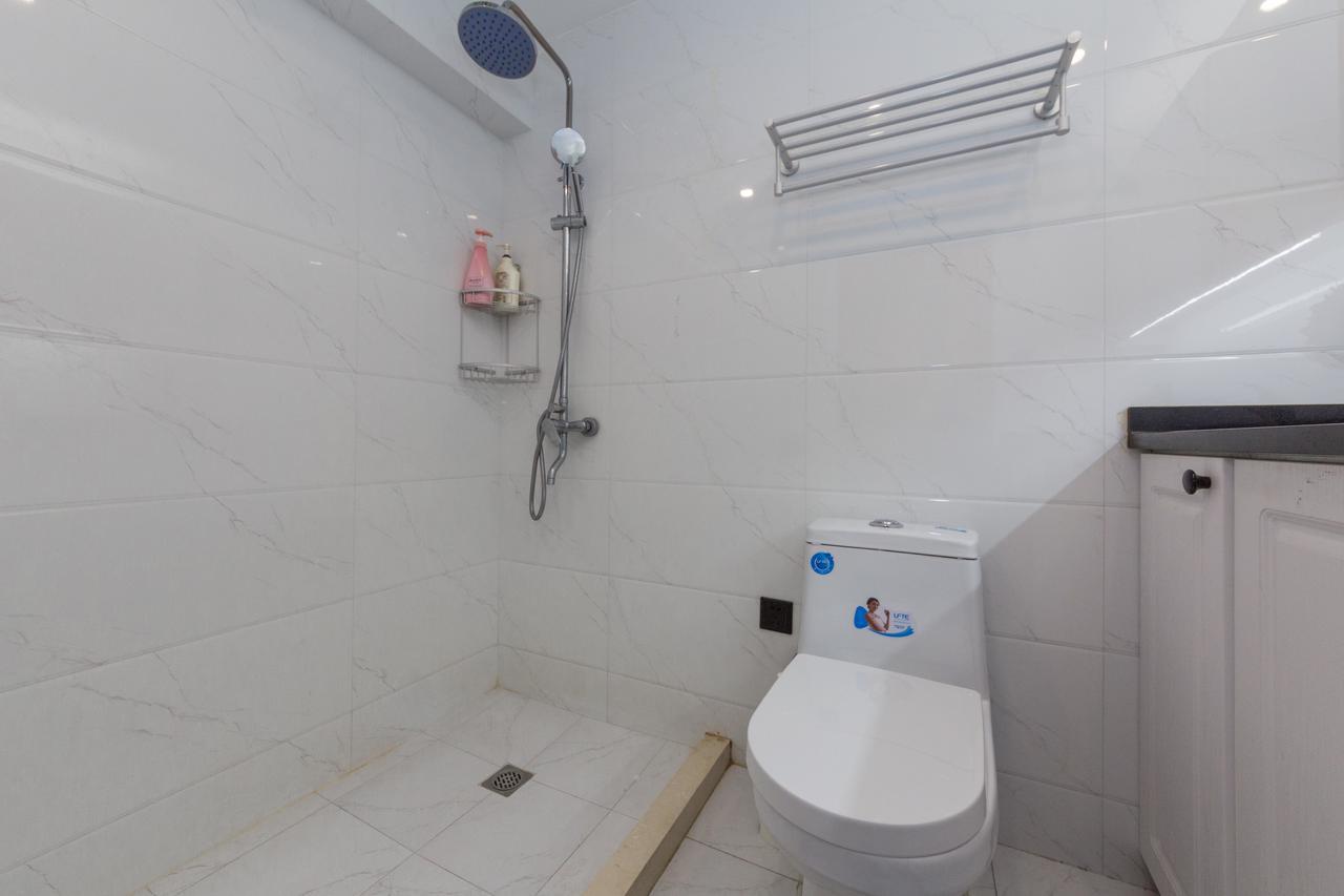 Henry'S Apartment - South Maoming Road Shanghai Bagian luar foto