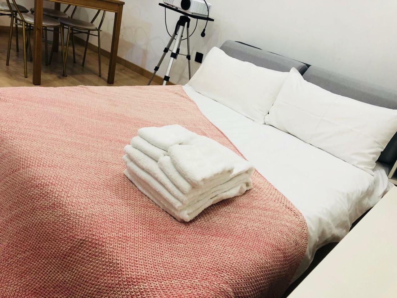 Henry'S Apartment - South Maoming Road Shanghai Bagian luar foto