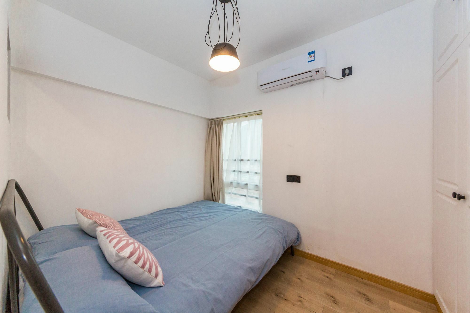 Henry'S Apartment - South Maoming Road Shanghai Bagian luar foto